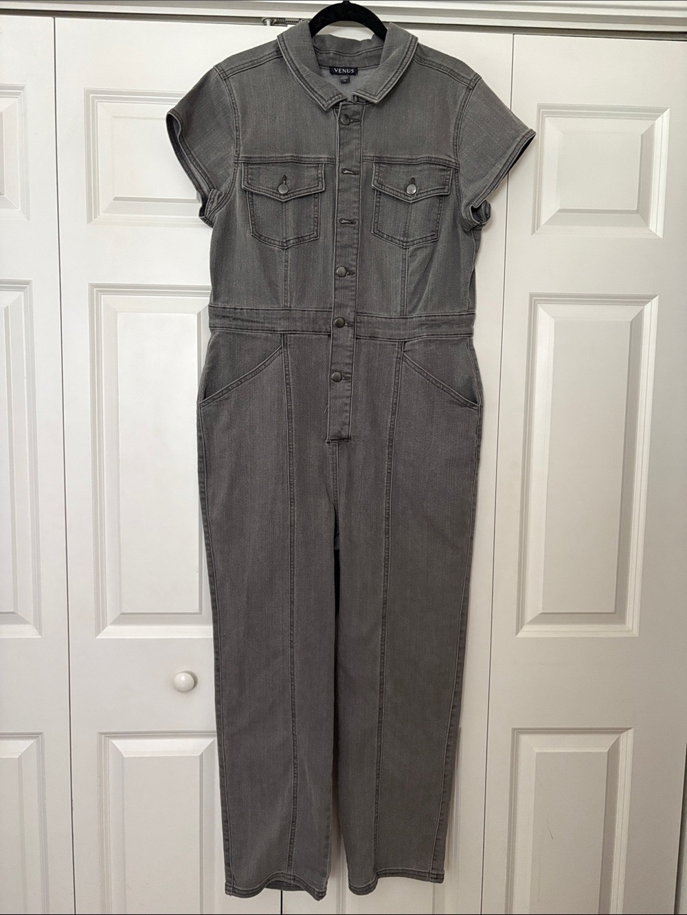 VENUS Gray Short-Sleeve Utility Denim Jumpsuit